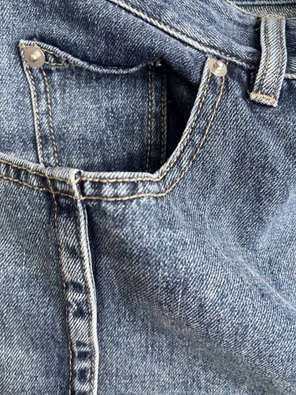 Tibi NWOT Spring Denim Tuck Jean Short 27 - Picture 9 of 14